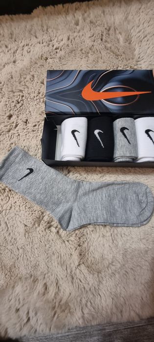 Șosete Nike , măsura universala