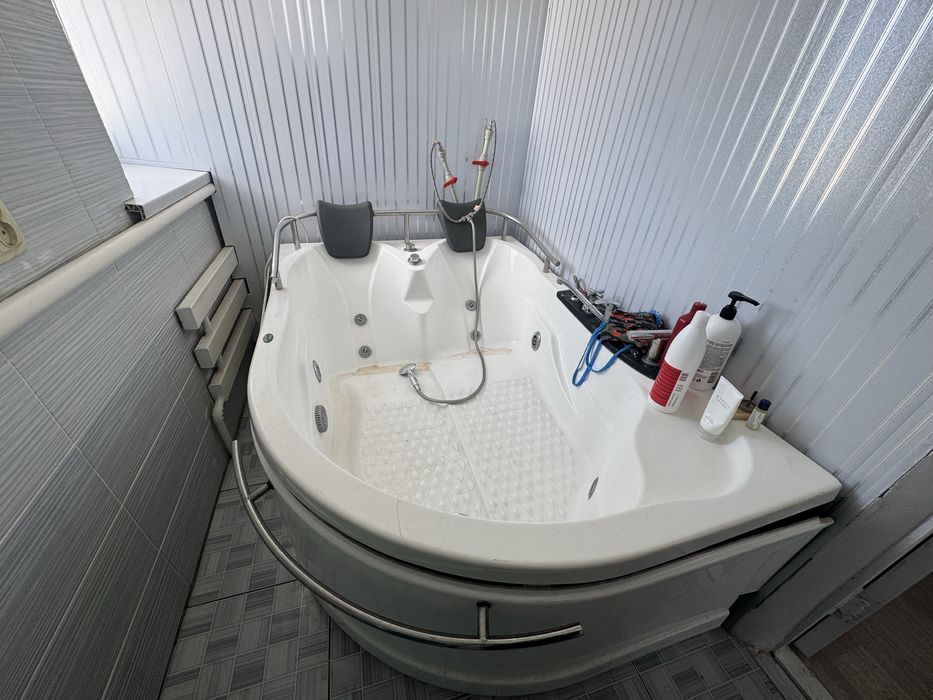 Продам джакузи ванну