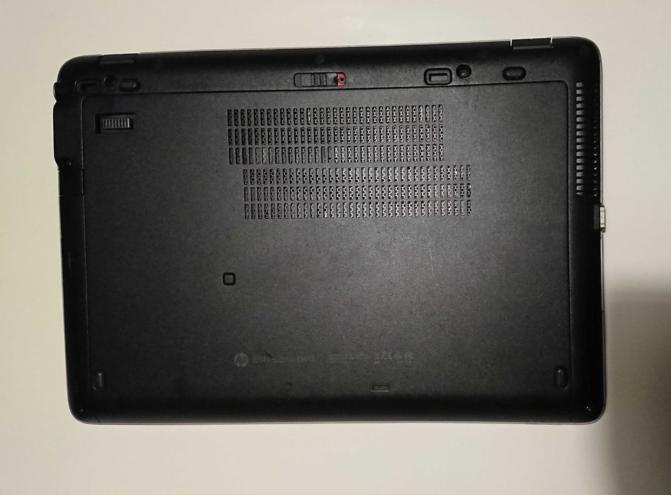 HP Elitebook 840 G2 , 14 инча CPU i5-5300U, ram 8 GB , ssd 240 GB