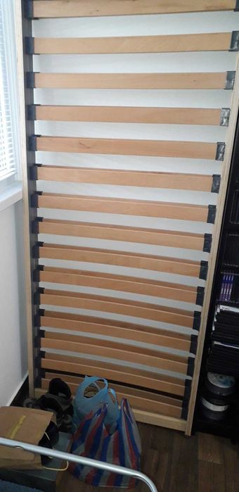 Две легла с два матрака и две подматрачни рамки + ракла