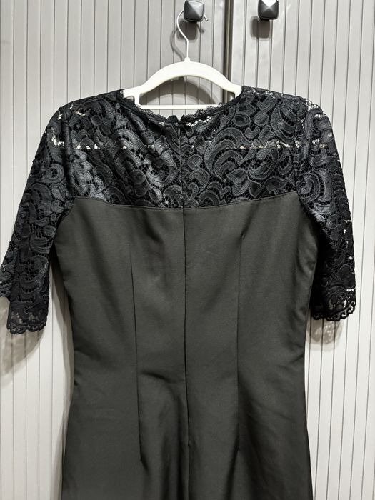 Вечернее черное платье