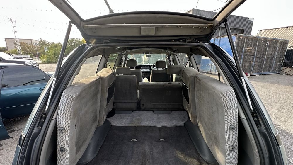 Toyota Estima Lucida 1994 год