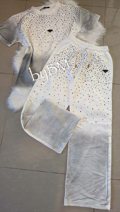 Compleu dama diferite modele
