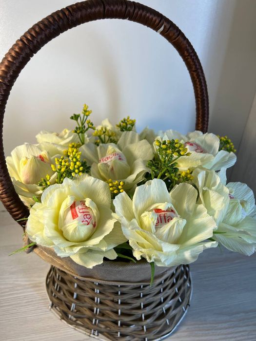 Букет роз с конфетами ЛЮБОЙ БЮДЖЕТ лучший подарок учителю или близким