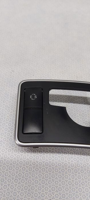 Централна конзола с превключватели за мерцедес w212 AIRMATIC