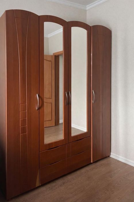 Спальный гарнитур с матрасом