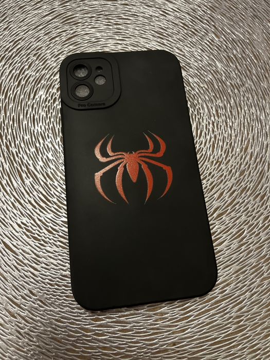 Нови кейсове за iPhone 11 – матов / Spider-Man, поотделно или комплект