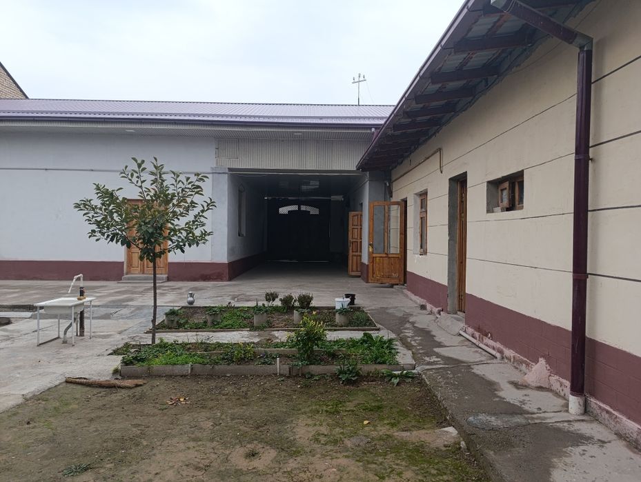 Hovli sotiladi 6 sotix