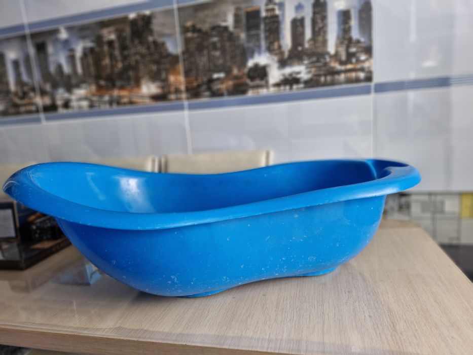 Продам ванночку детскую
