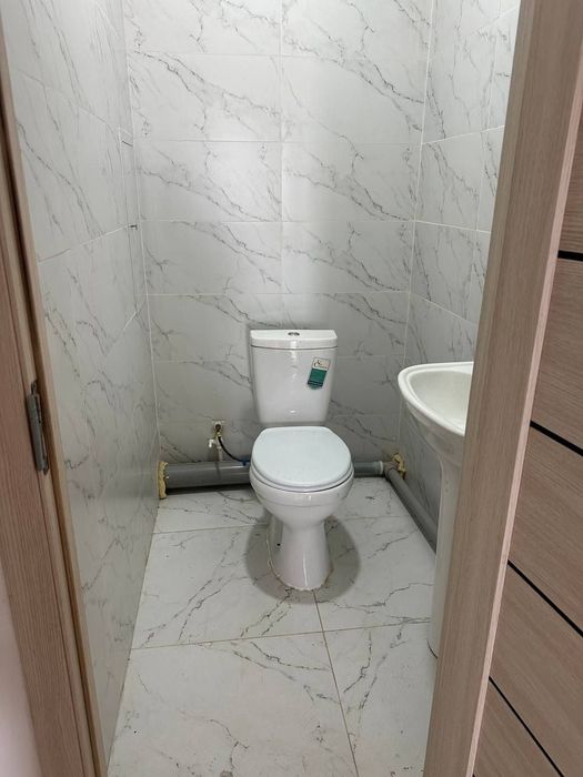 Срочна сотилади Яшнобод Олмос махалла 3/6/16