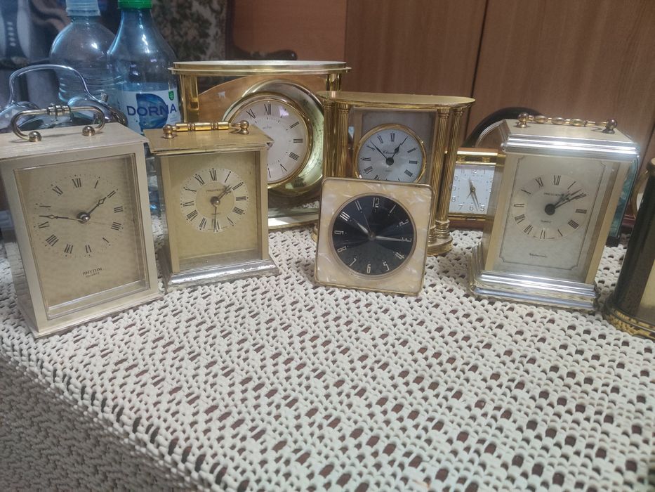 Ceasuri de masă,.
