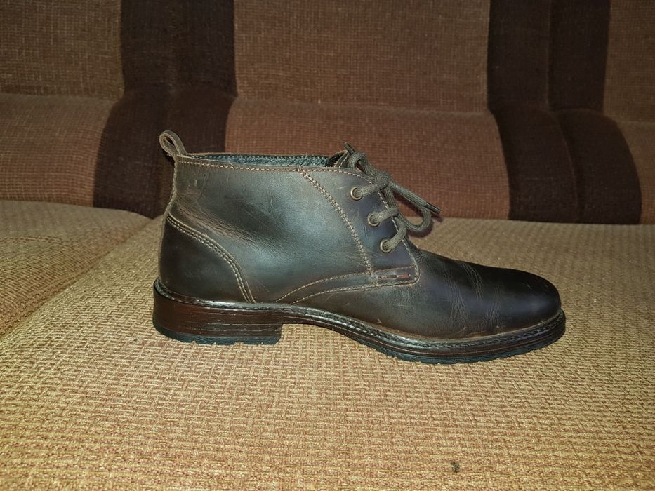 Ботинки кожаные фирмы "Venturini"