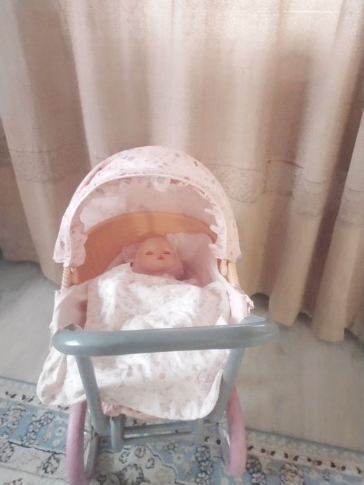 Коляска для кукол