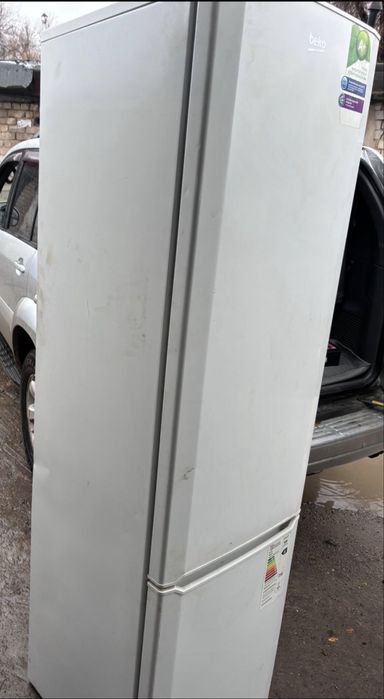 Продам холодильник