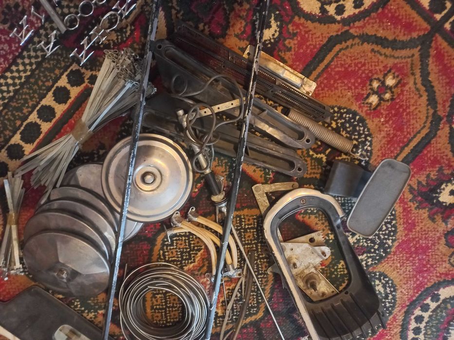 Sigla DACIA 1300, ornamente, maruntisuri