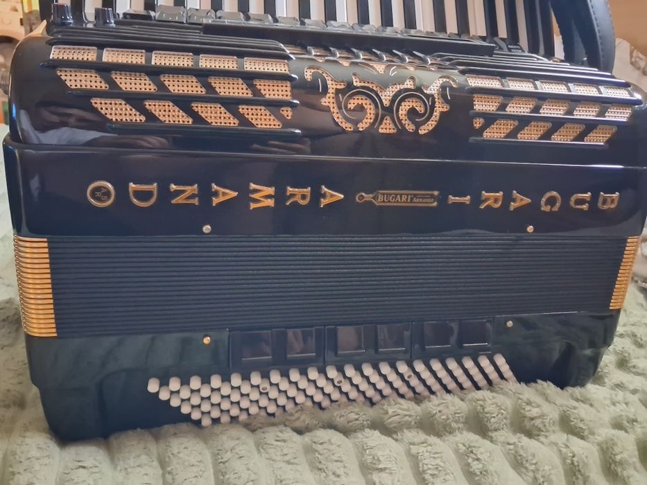 Acordeon Bugari Armando