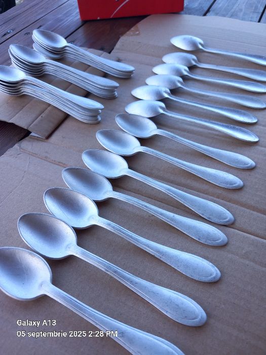 Lingurite aluminiu noi.
