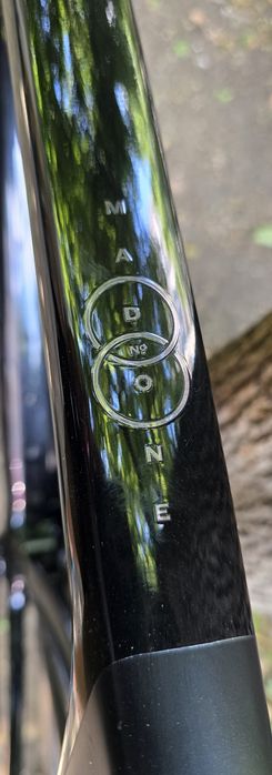 Trek Madone SL 6 Gen 8 състезателен шосеен карбонов велосипед
