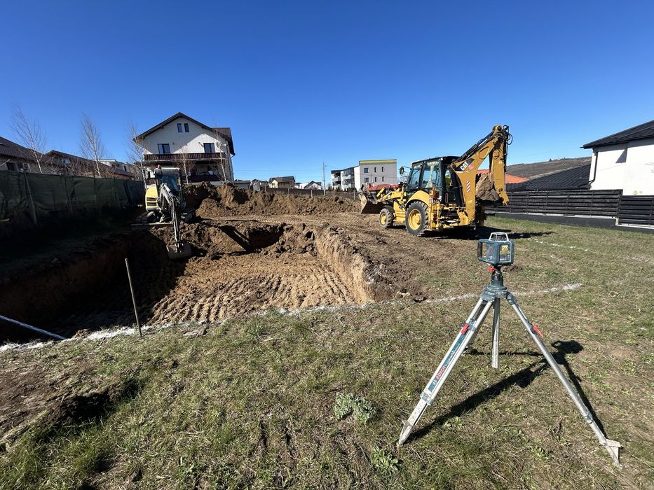 Inchiriez buldoexcavator