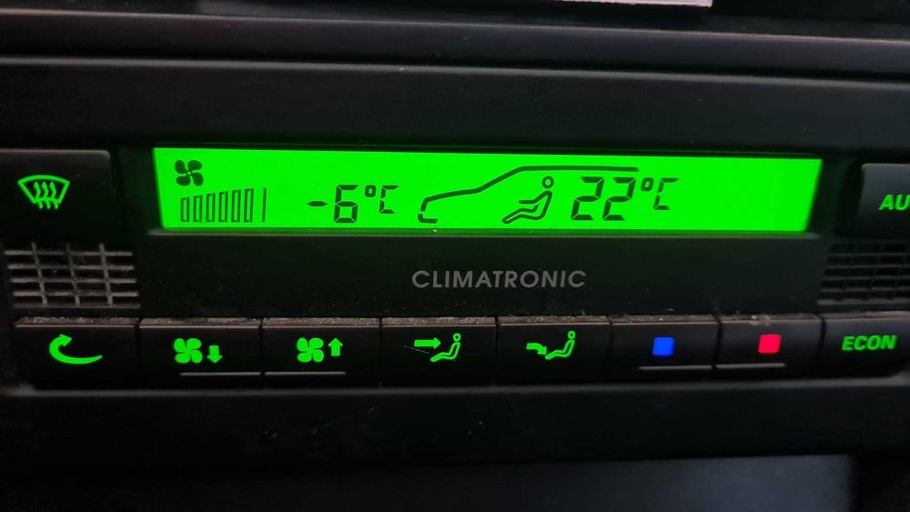 SKODA OCTAVIA, în stare f. bună, la 2.700 EURO (13.500 lei) negociabil