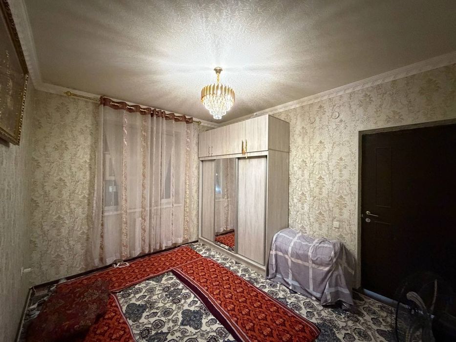 Srochniy 2xona kvartira sotiladi