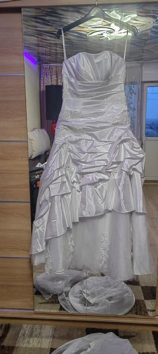 Vând rochie de mireasa