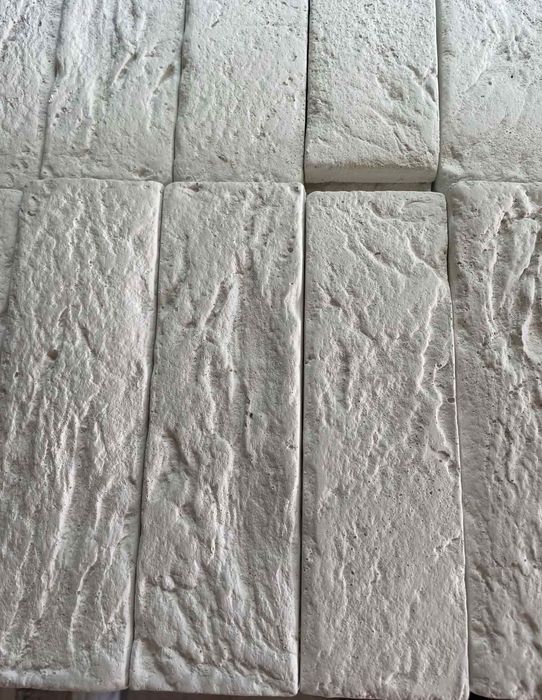 Гипсови тухлички за стена