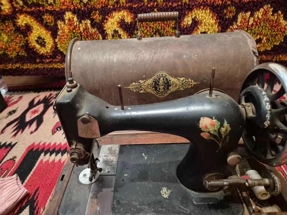 Стара шевна машина SINGER