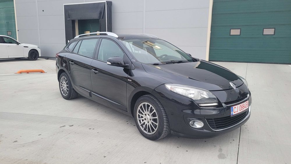 Renault Megane 1.5 Dci Bose, Oct. 2012, Full senzori & Keyless, Camera