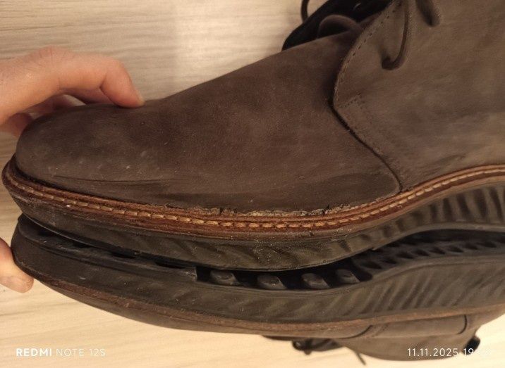 Ghete Ecco din piele întoarsă nr 44