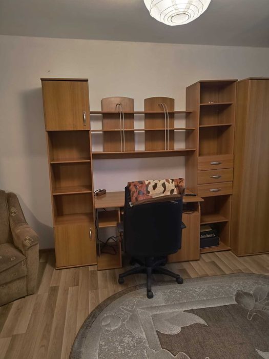 De inchiriat apartament cu 2 camere decomandate str. Mihai Viteazul, Brasov - aproape de Universitatea Transilvania