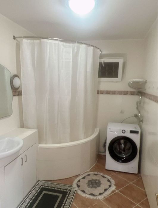 Продаётся 4х комнатная квартира  77серия на Генерала Петрова