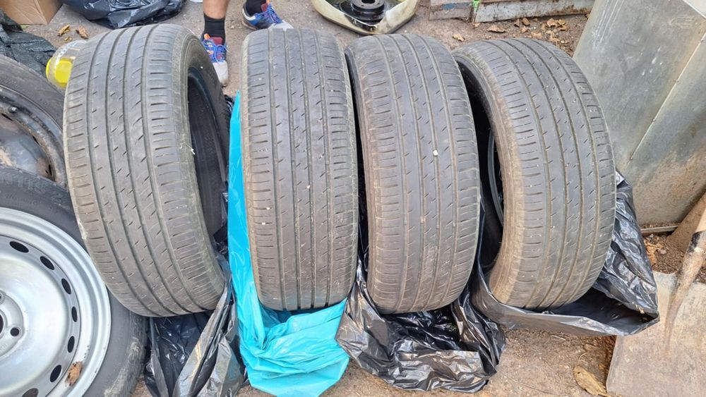 Vand cauciucuri vara vag sau scoda rezerva logan