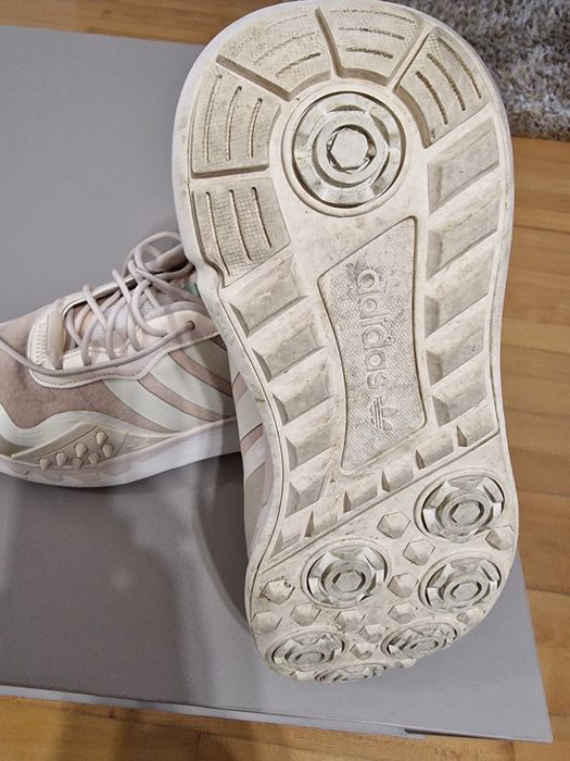Adidasi Adidas , nr 42