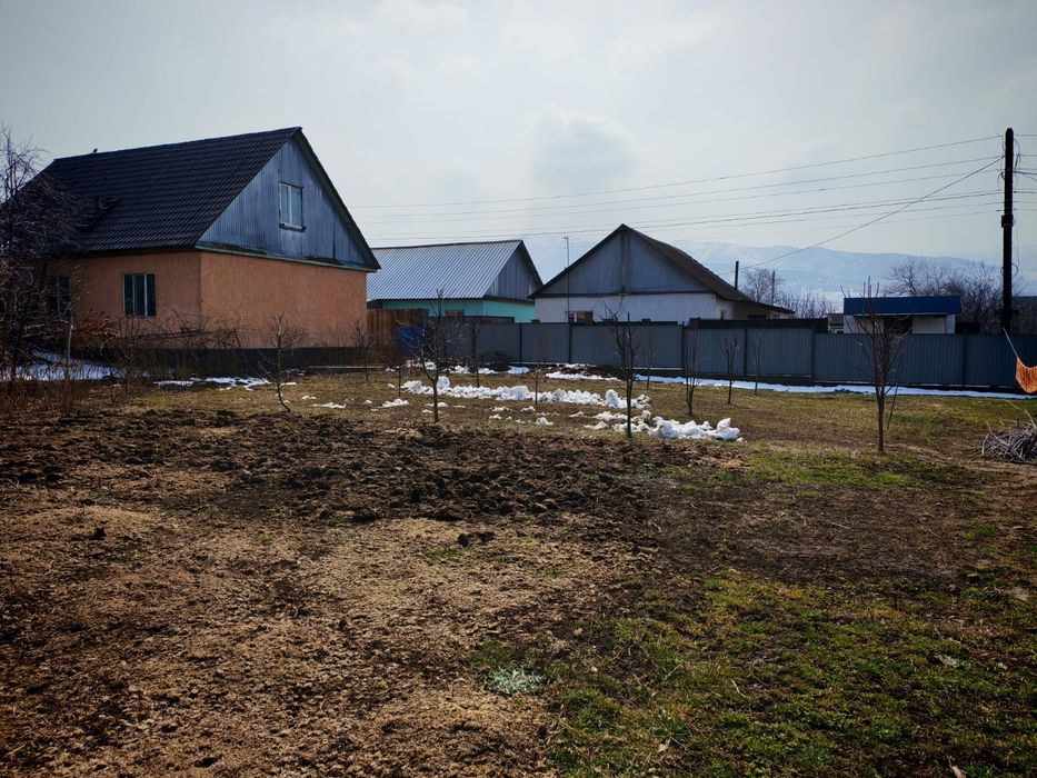 Жер сатылады.Земля продается.