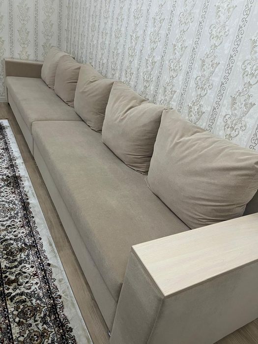 Продам диван новый.