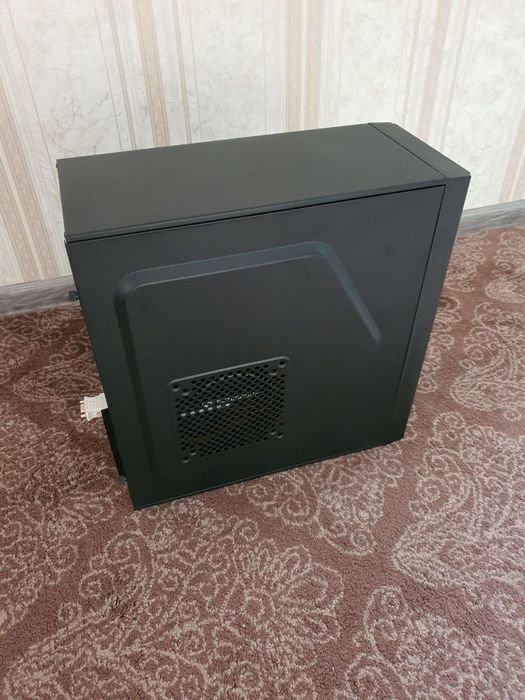 Компьютер Процессор Intel Core 2 Quad