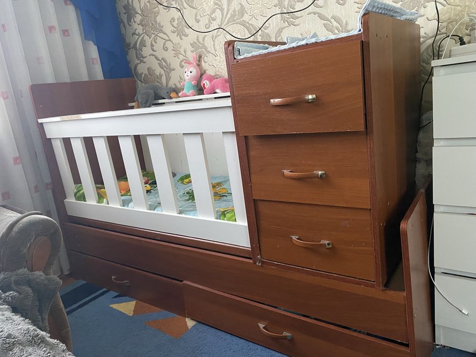 Продам кроватку