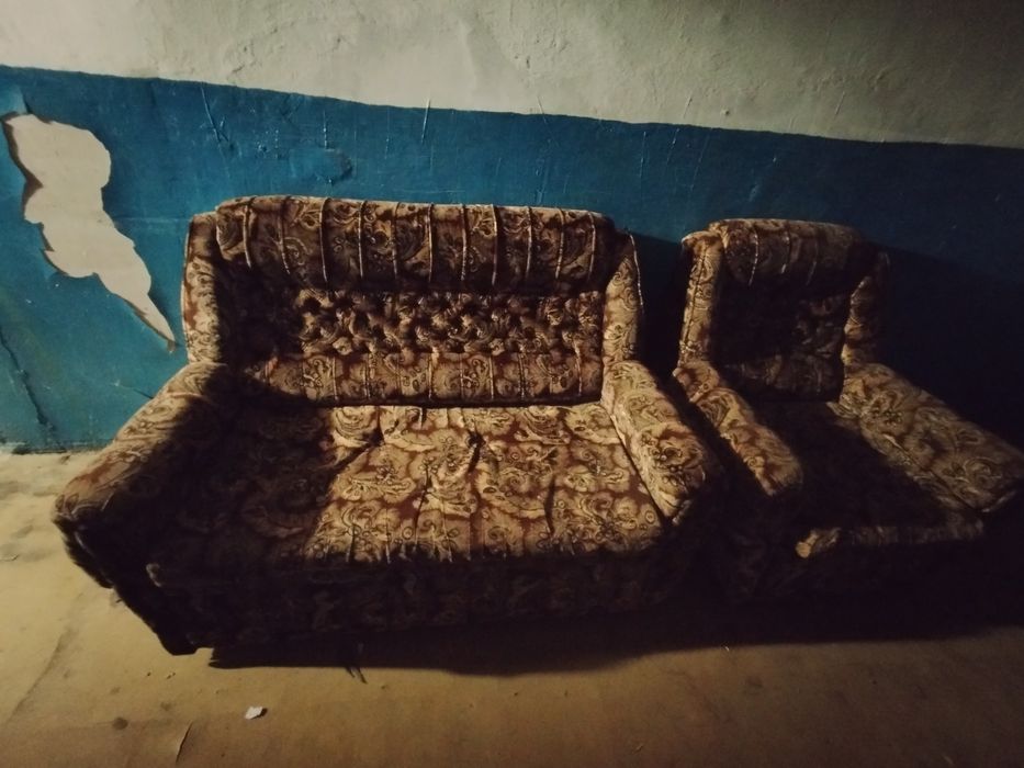 Диван+кресло отдам даром самовывоз