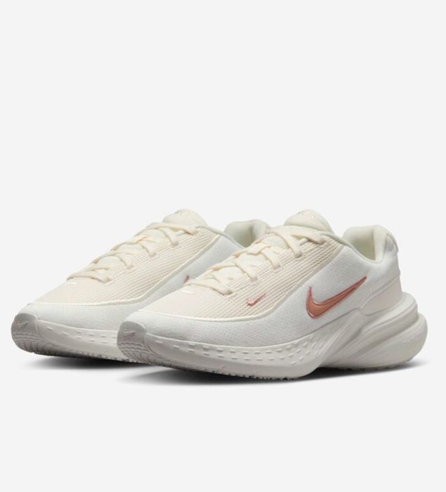 Обувки Nike Uplift SC