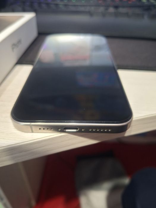 IPhone 15 Pro Max 256 natural titan