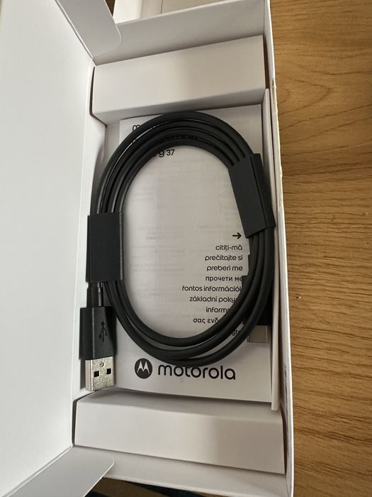 ЧИСТО НОВ Motorola Moto G37