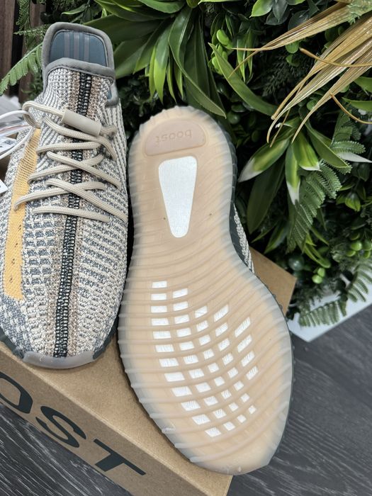 Yeezy Boost 350.