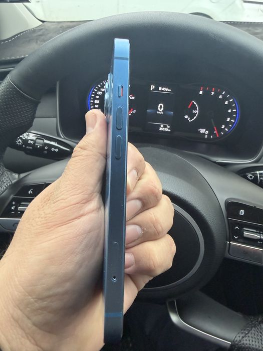 Продаю Айфон 13 в хорошем состоянии