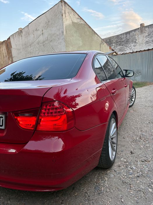 BMW Seria 3 2011 — imagine 5
