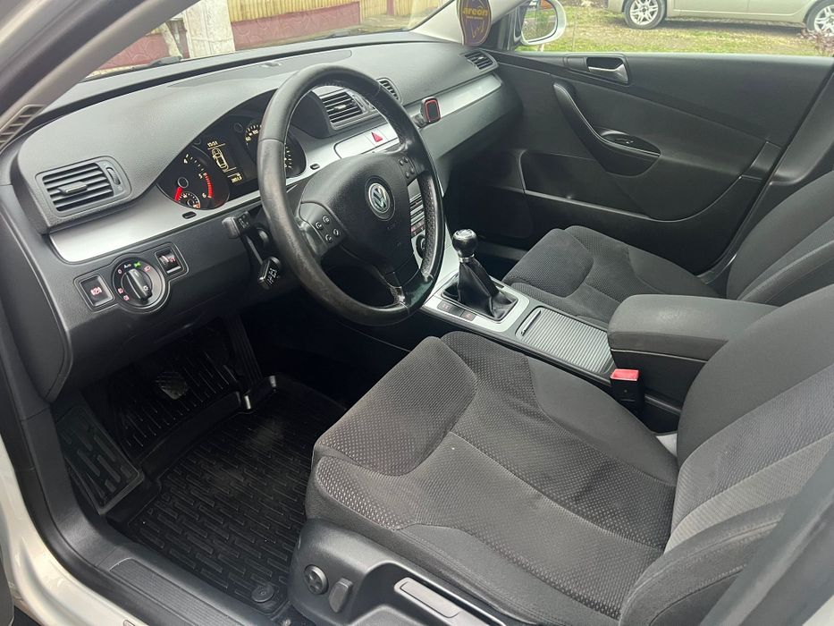Vând VW Passat  B6