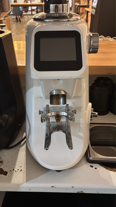 Кофемолки Simonelli/ Galiwin