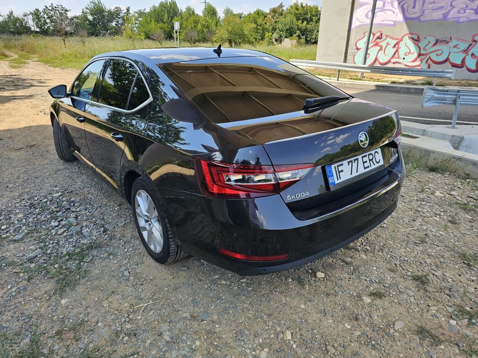 Vand skoda Superb 1.6 TDI 120 cp DSG