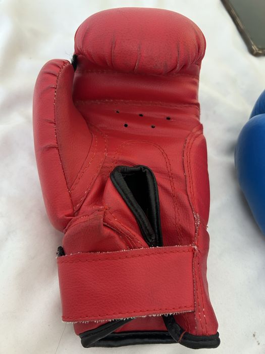 Перчатки боксерские