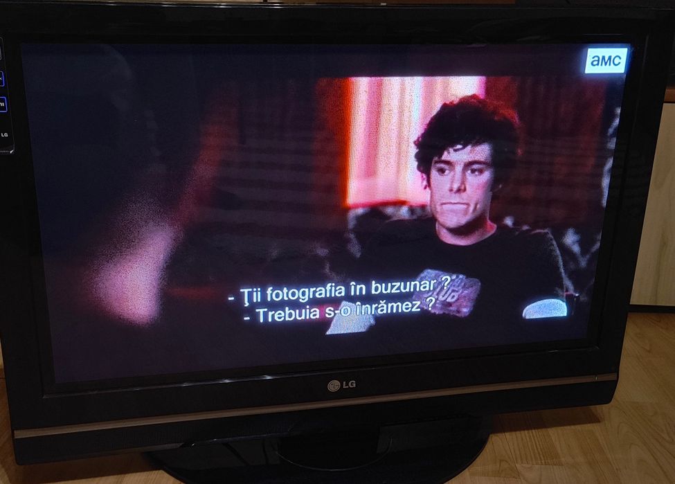 Televizor LG diagonala 82 cm